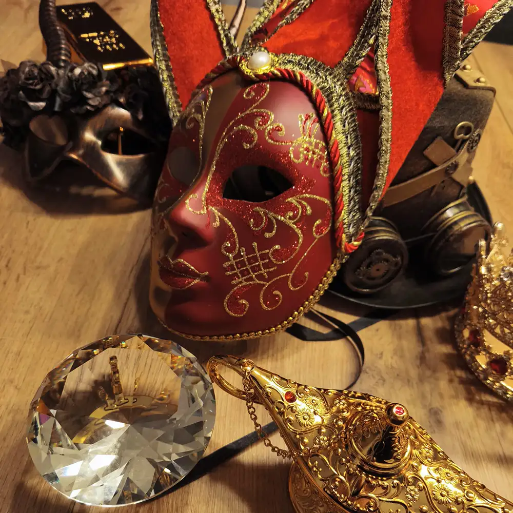 Hochwertige, exklusive Requisiten und Gadgets für den Fotospiegel von mister-fotobox® – perfekt für einzigartige Eventfotos.